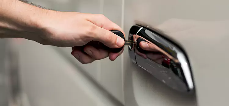 Why Choose Our Auto Locksmith Team in Holland, MI?