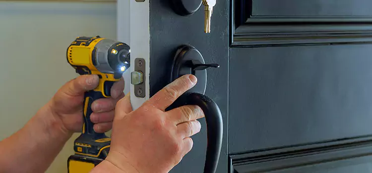 Locksmith Emergency Service Holland